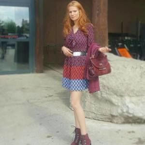 Meet your Posher, Zeina